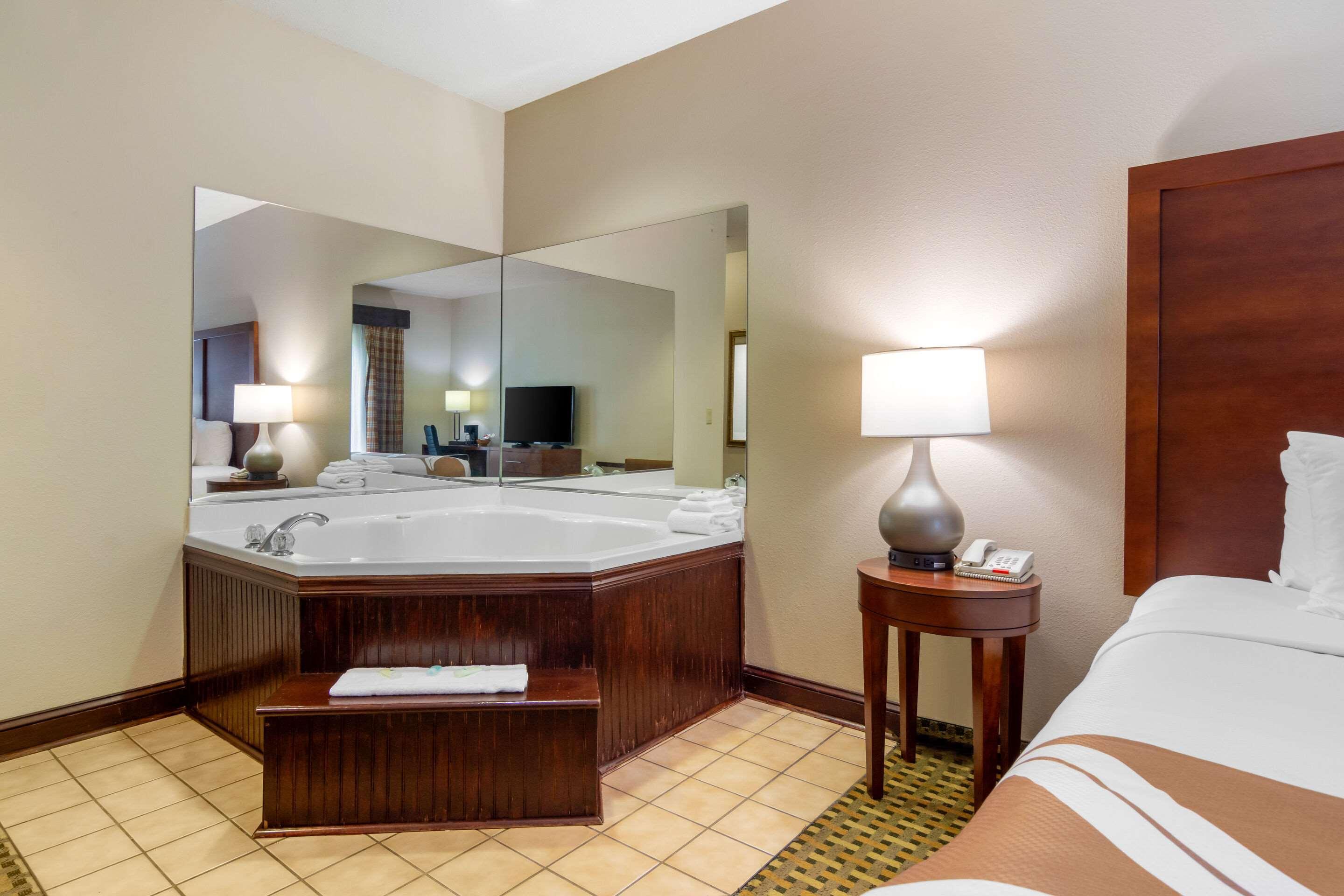 Quality Inn & Suites Decatur - Atlanta East Lithonia Extérieur photo